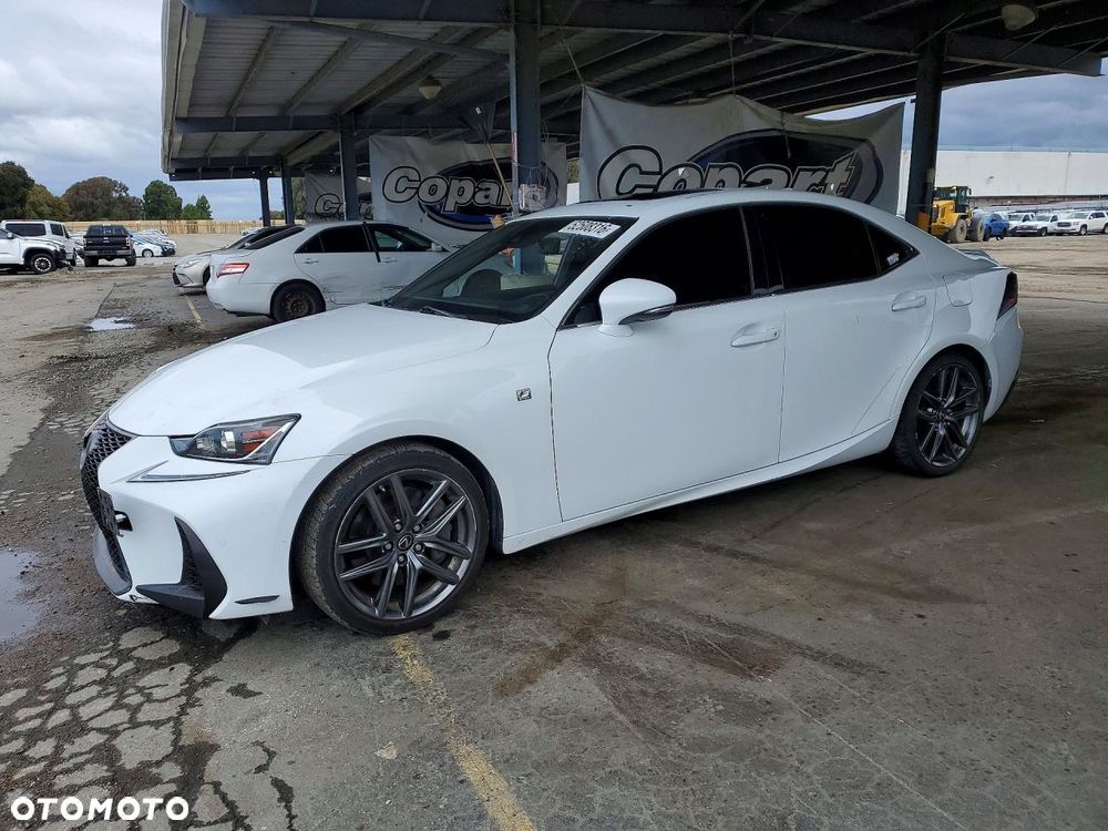Lexus IS - 3