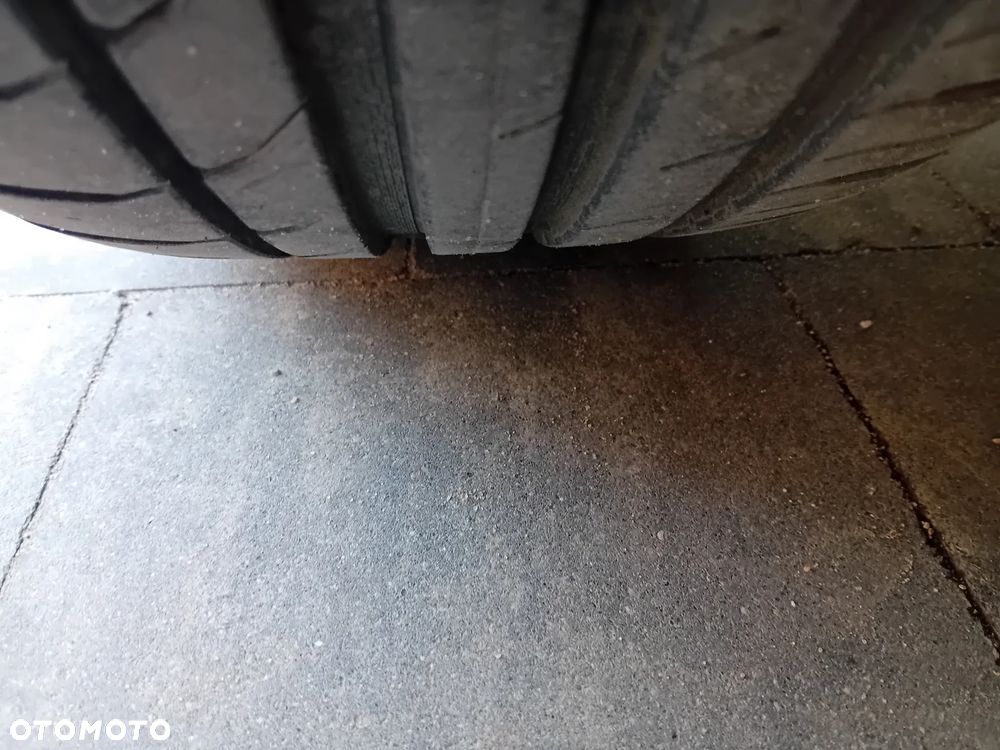 Mercedes-Benz Klasa E 220 d T 9G-TRONIC Avantgarde - 10