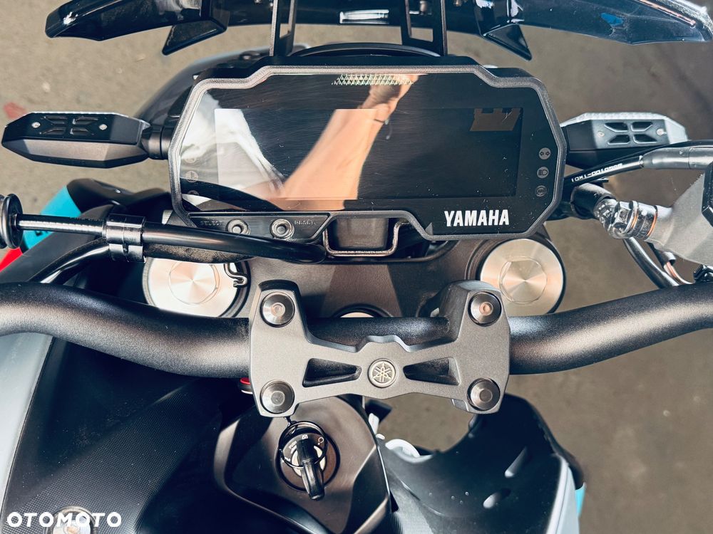 Yamaha MT - 9