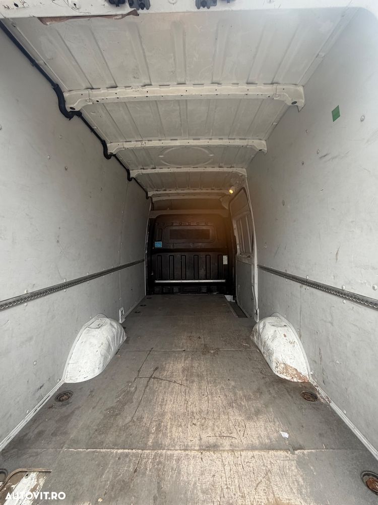 Hyundai H350 - 8