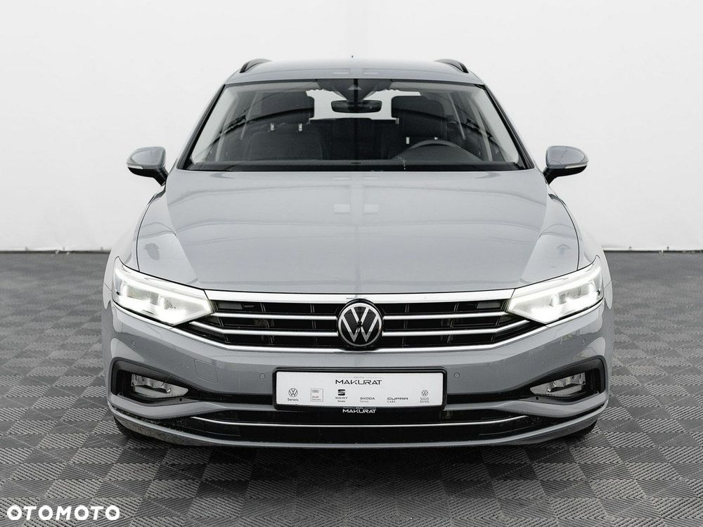 Volkswagen Passat - 8