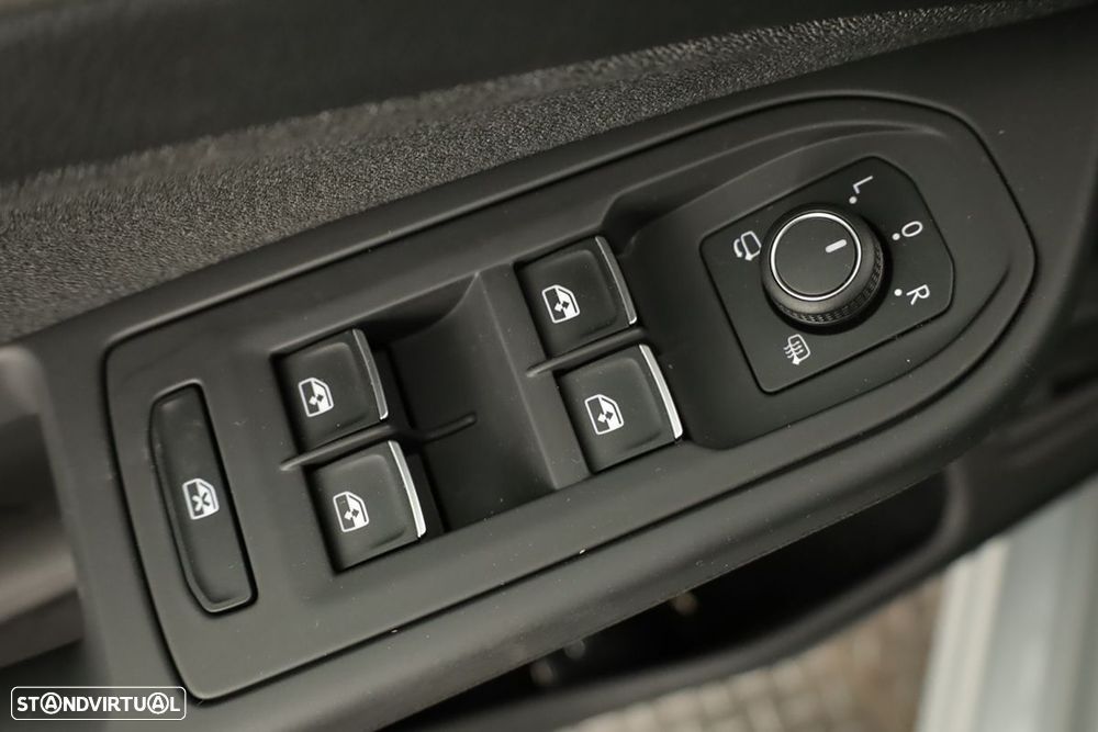 VW Golf 1.5 TSI e-Hybrid Life DSG - 21