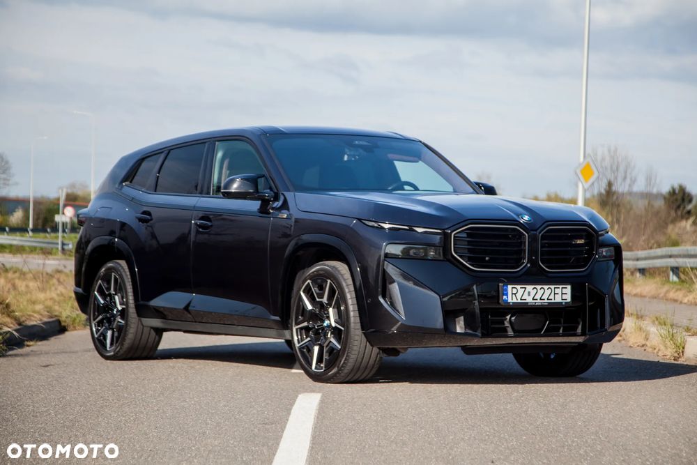 BMW XM - 1