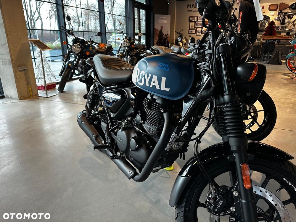 Royal Enfield HNTR - 2