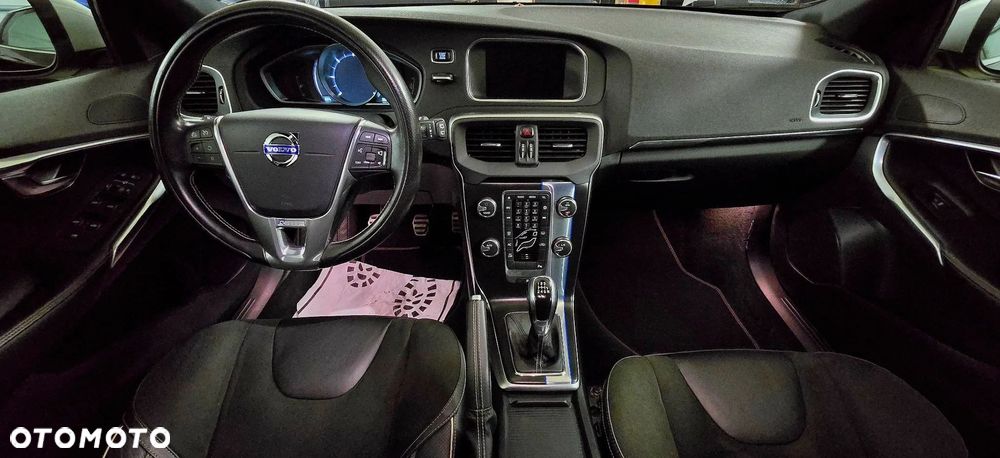 Volvo V40 D2 Drive-E R-Design Kinetic - 5
