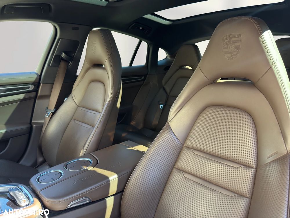 Porsche Panamera 4 Platinum Edition - 13