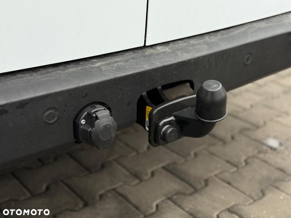 Volkswagen Caravelle 2.0 TDI L2 - 35