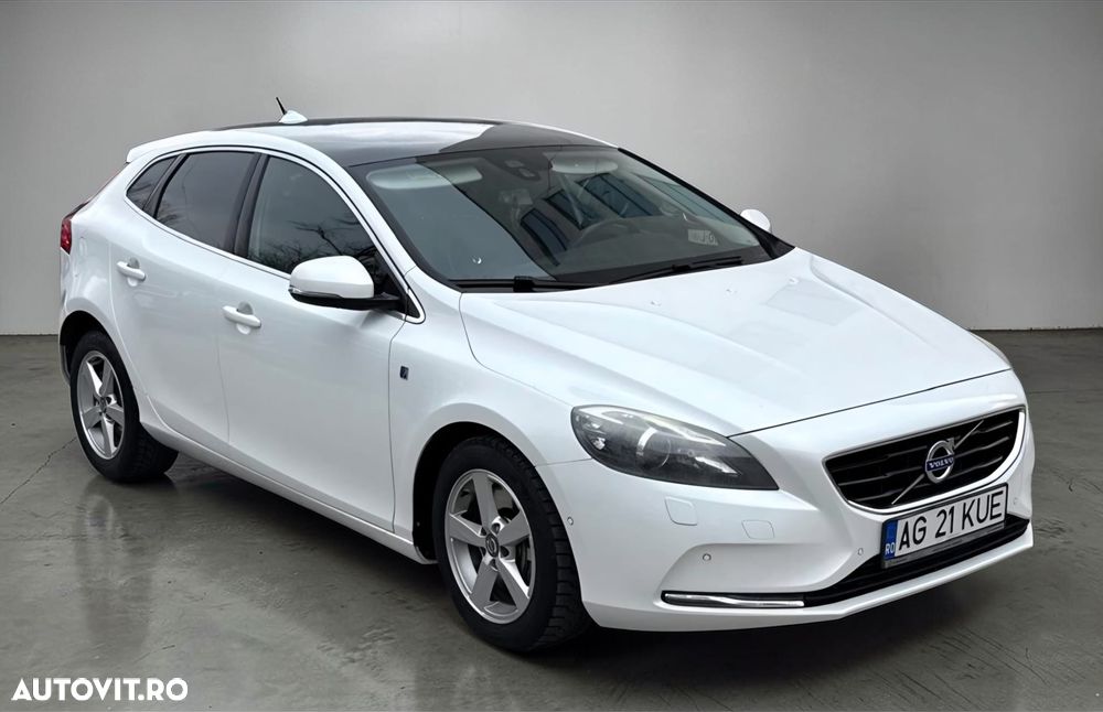Volvo V40 D4 RDesign - 1