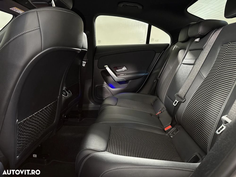Mercedes-Benz CLA 180 7G-DCT Edition Progressive Line - 13