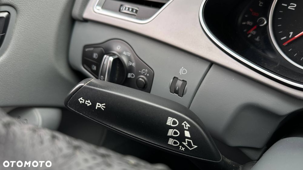 Audi A4 Avant 2.0 TDI DPF clean diesel Attraction - 26