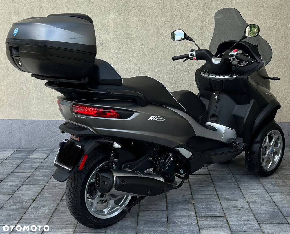 Piaggio MP-3 - 6