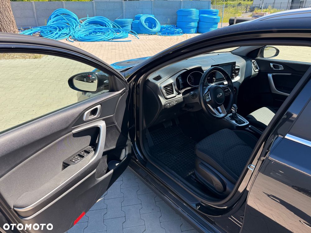 Kia Ceed - 9