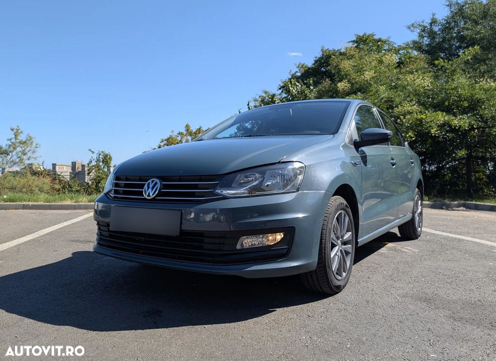 Volkswagen Polo - 2