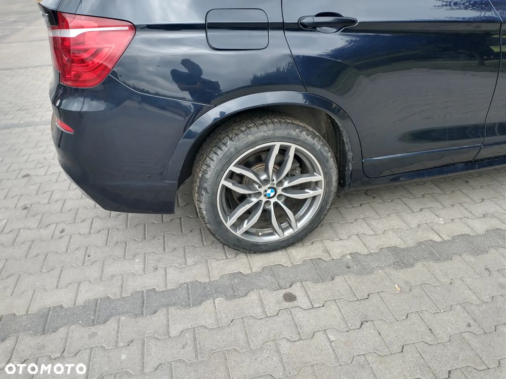 BMW X3 xDrive28i Advantage - 4