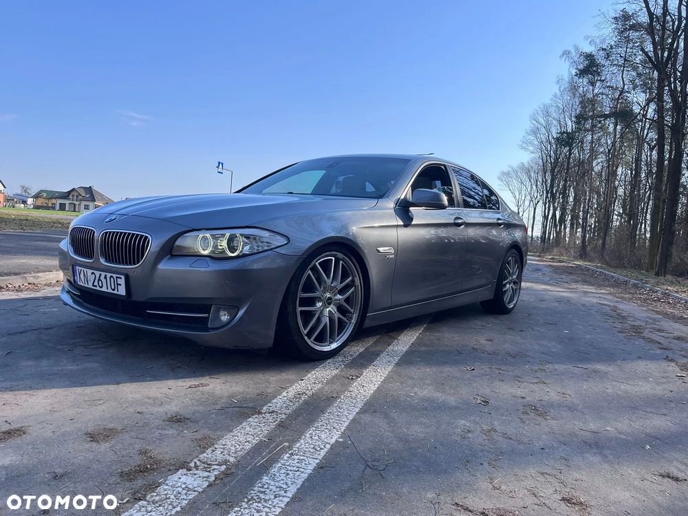 BMW Seria 5 528i xDrive Sport-Aut - 1