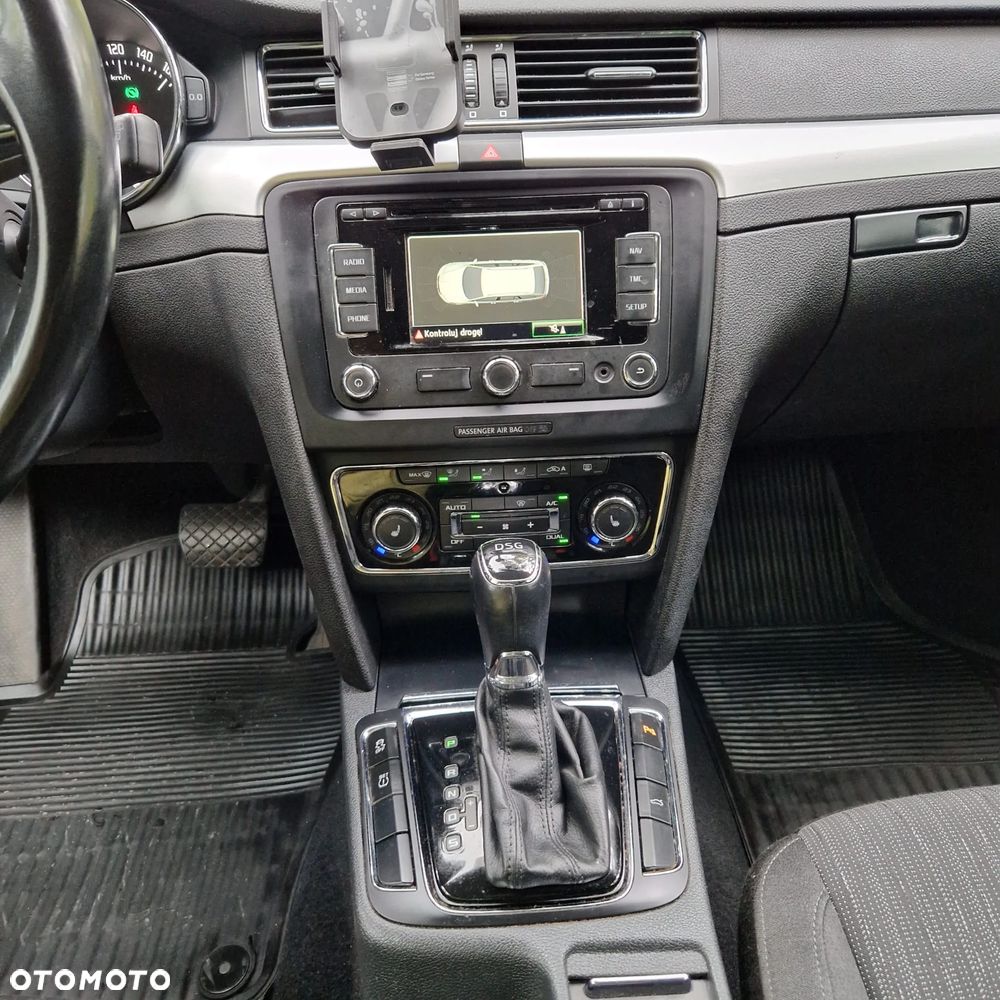Skoda Superb 2.0 TSI Elegance DSG - 27