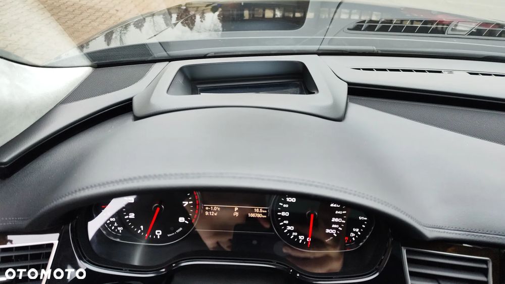 Audi A8 L 60 TFSI quattro tiptronic - 25