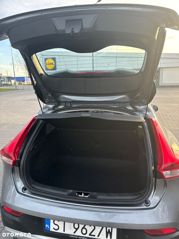 Volvo V40 Cross Country D3 Drive-E Momentum - 15