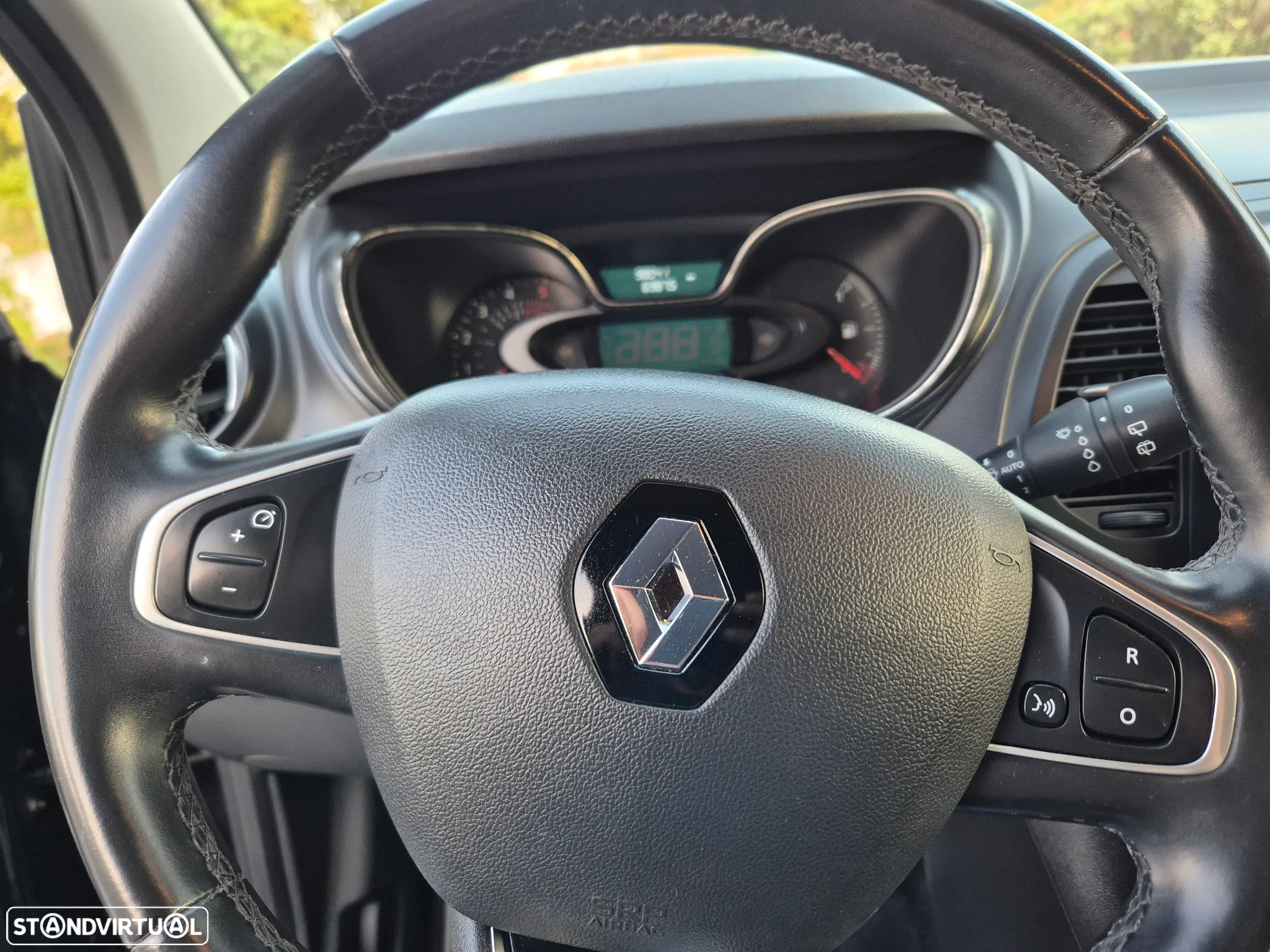 Renault Captur 1.5 dCi Exclusive XMOD - 15