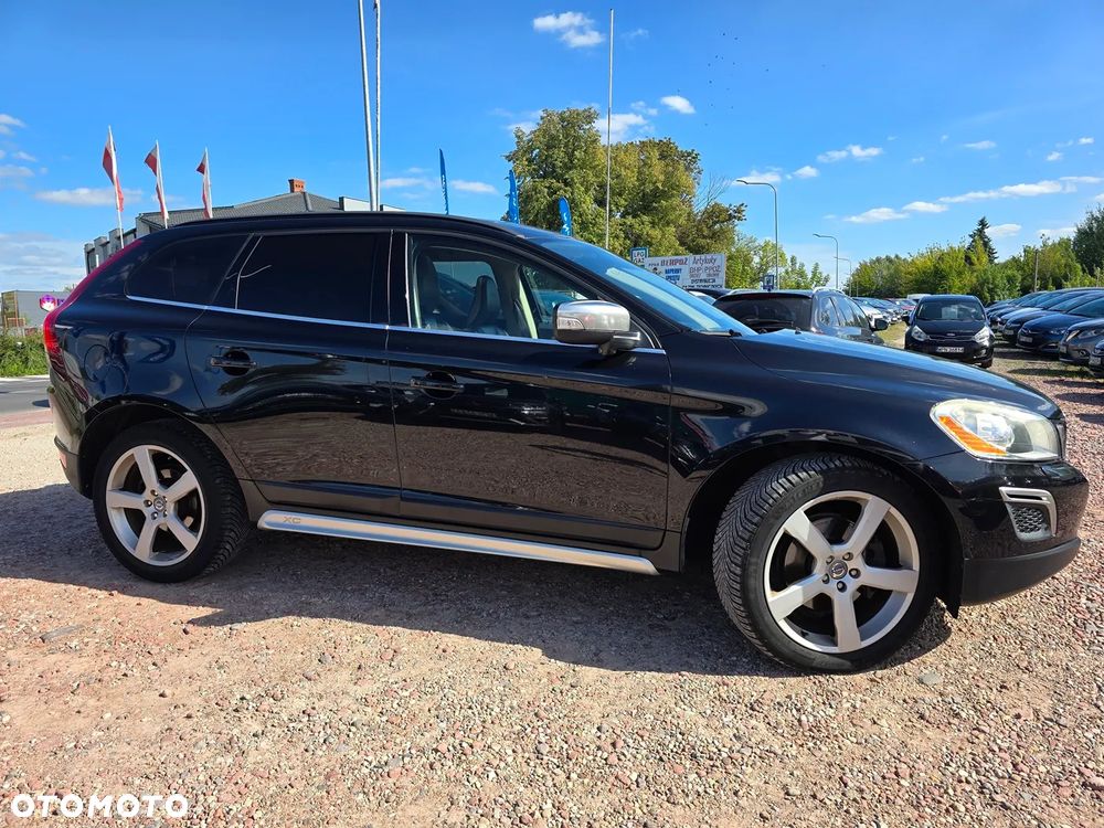 Volvo XC 60 2.0T R-Design - 5