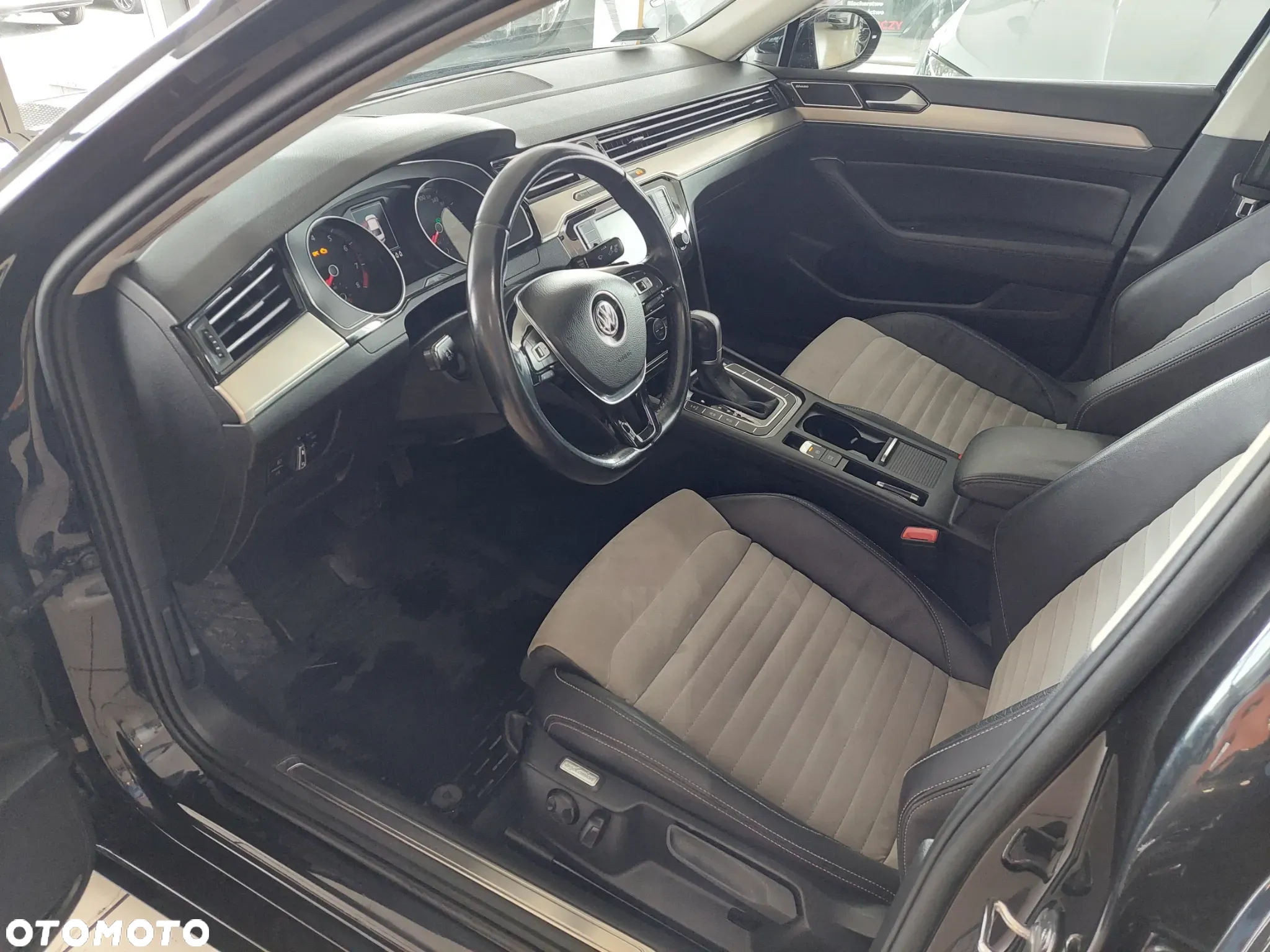 Volkswagen Passat 1.8 TSI BMT Highline DSG - 9