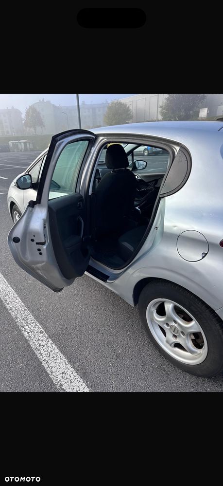 Peugeot 208 1.6 BlueHDi Active S&S - 11