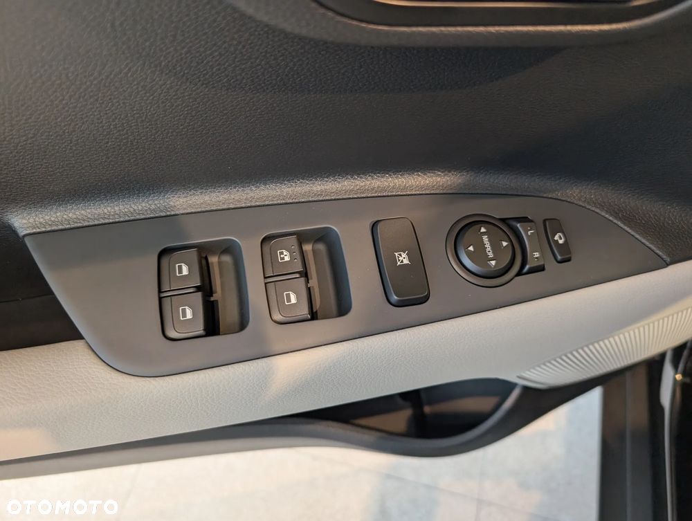 Kia Stonic 1.2 L - 11