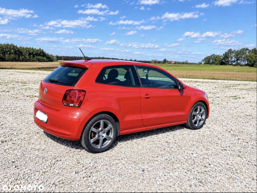 Volkswagen Polo - 2