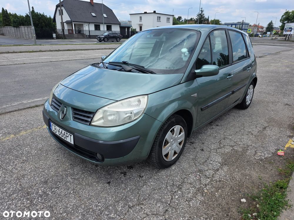 Renault Scenic - 1