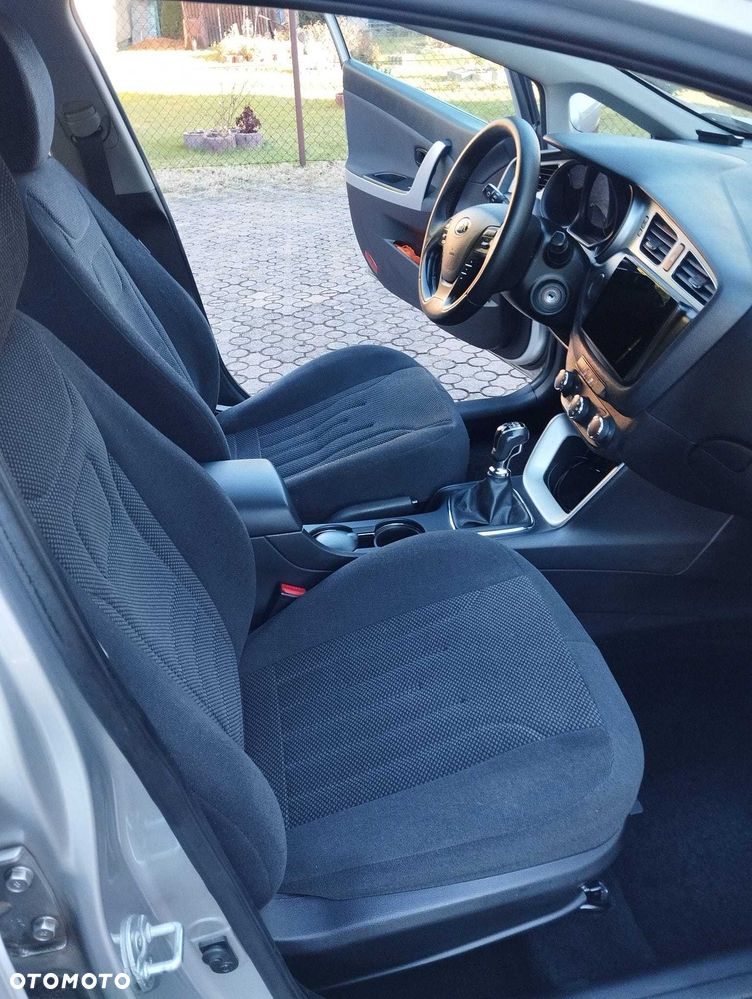 Kia Ceed - 6