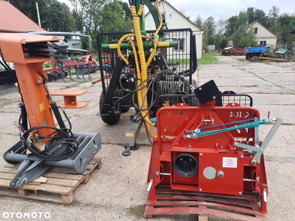 Inny Przyczepa leśna Kellfri 8 ton z żurawiem HDS 6,3m - odkładany HDS - TROL, Wyciągarka leśna do drewna KR4 - 4 tony WIRAX, Pomarol Chwytak do zrywki drewna hydrauliczny CHD100 / CHD110 - kleszcze do drewna, Rębak do drewna, trocina, zrębka - 9