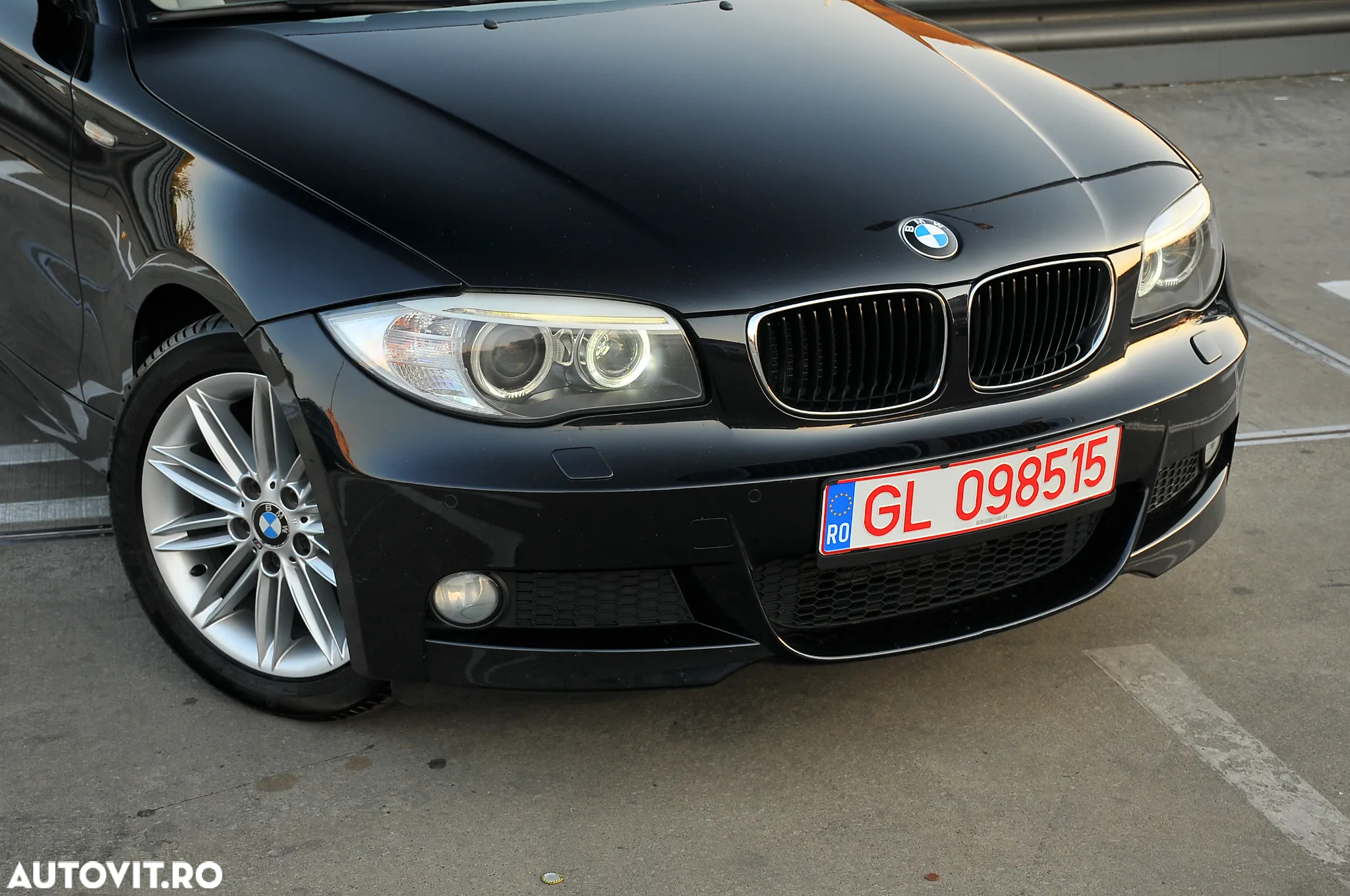 BMW Seria 1 120d - 32