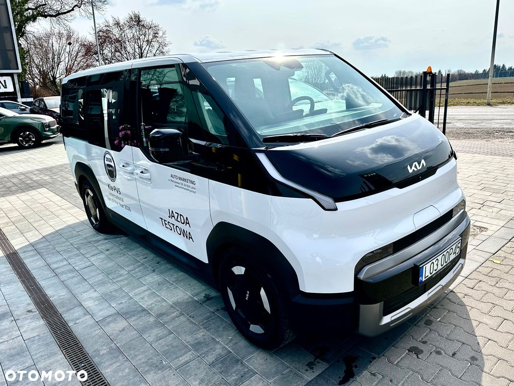 Kia PV5 - 5