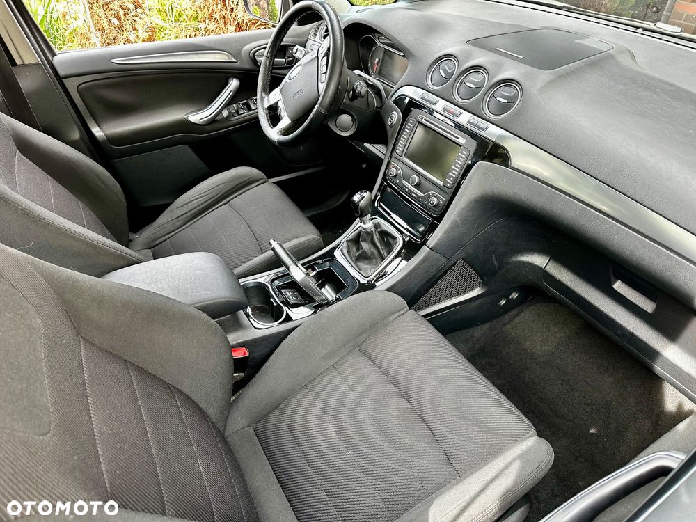Ford Galaxy 2.0 TDCi DPF Titanium - 37