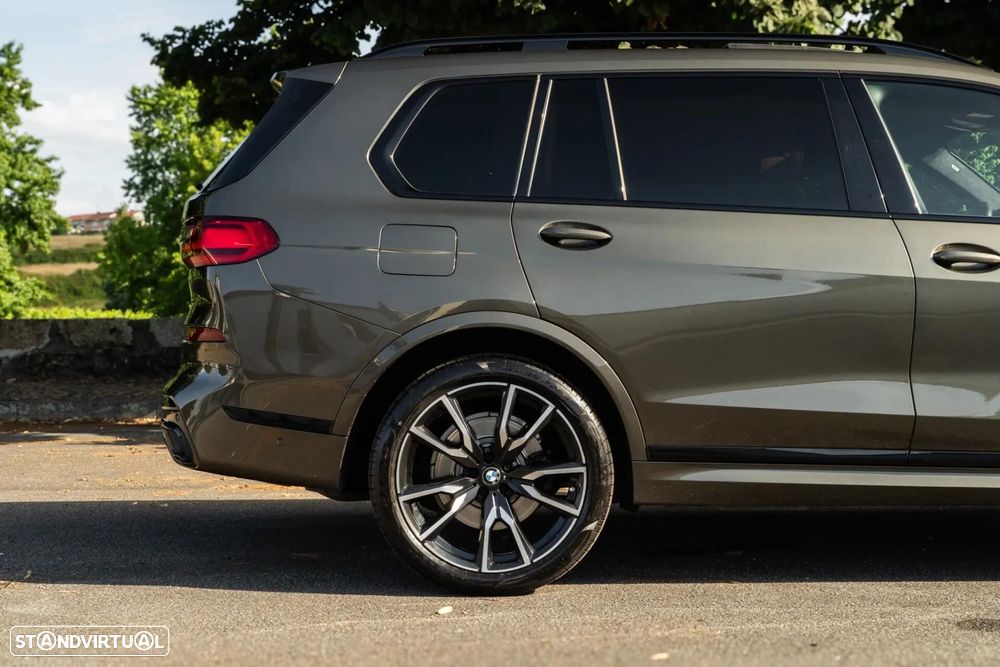 BMW X7 40 d xDrive Pack M - 38