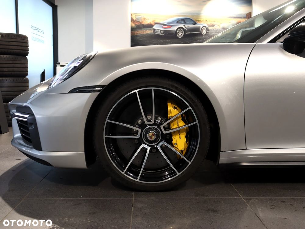 Porsche 911 Carrera Turbo S - 11