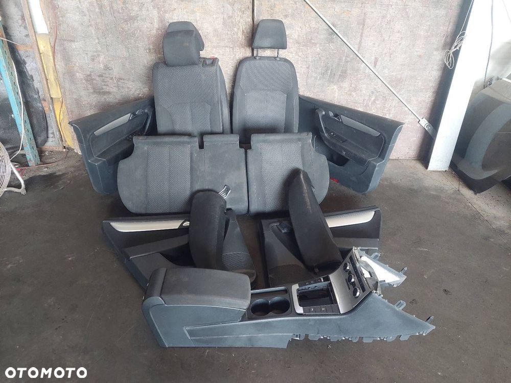 KOMPLET FOTELI LEWY PRAWY PRZÓD + KANAPA BOCZKI PASSAT B7 KOMBI ID: 236177 - 1