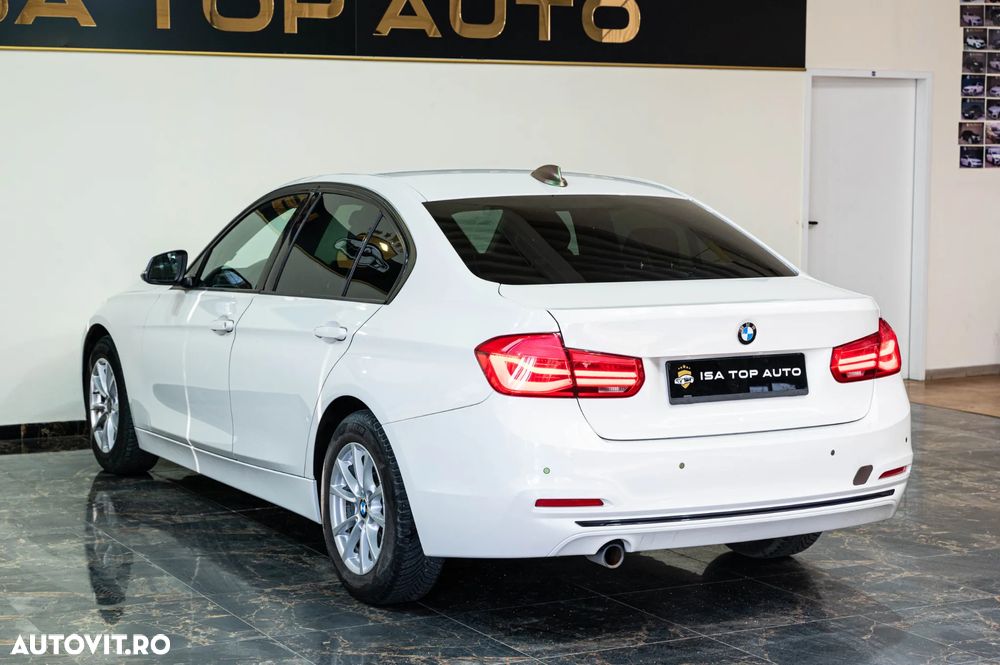 BMW Seria 3 318d Aut. - 31