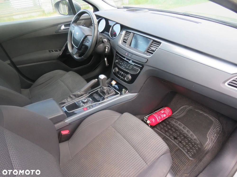 Peugeot 3008 e-HDi 115 ETG6 Stop&Start Active - 8