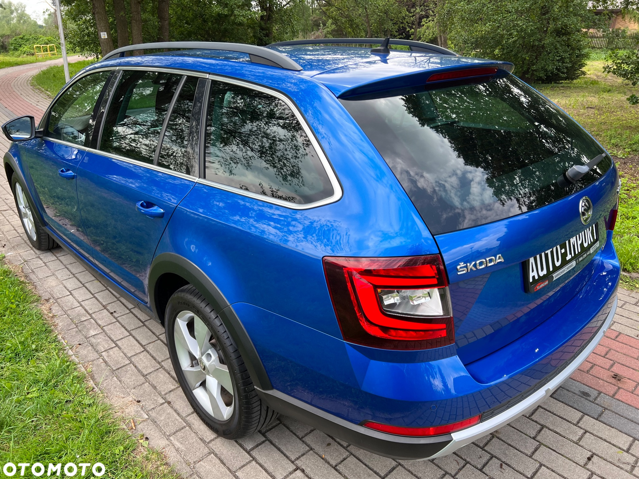 Skoda Octavia Scout 2.0 TDI 4x4 DSG - 24