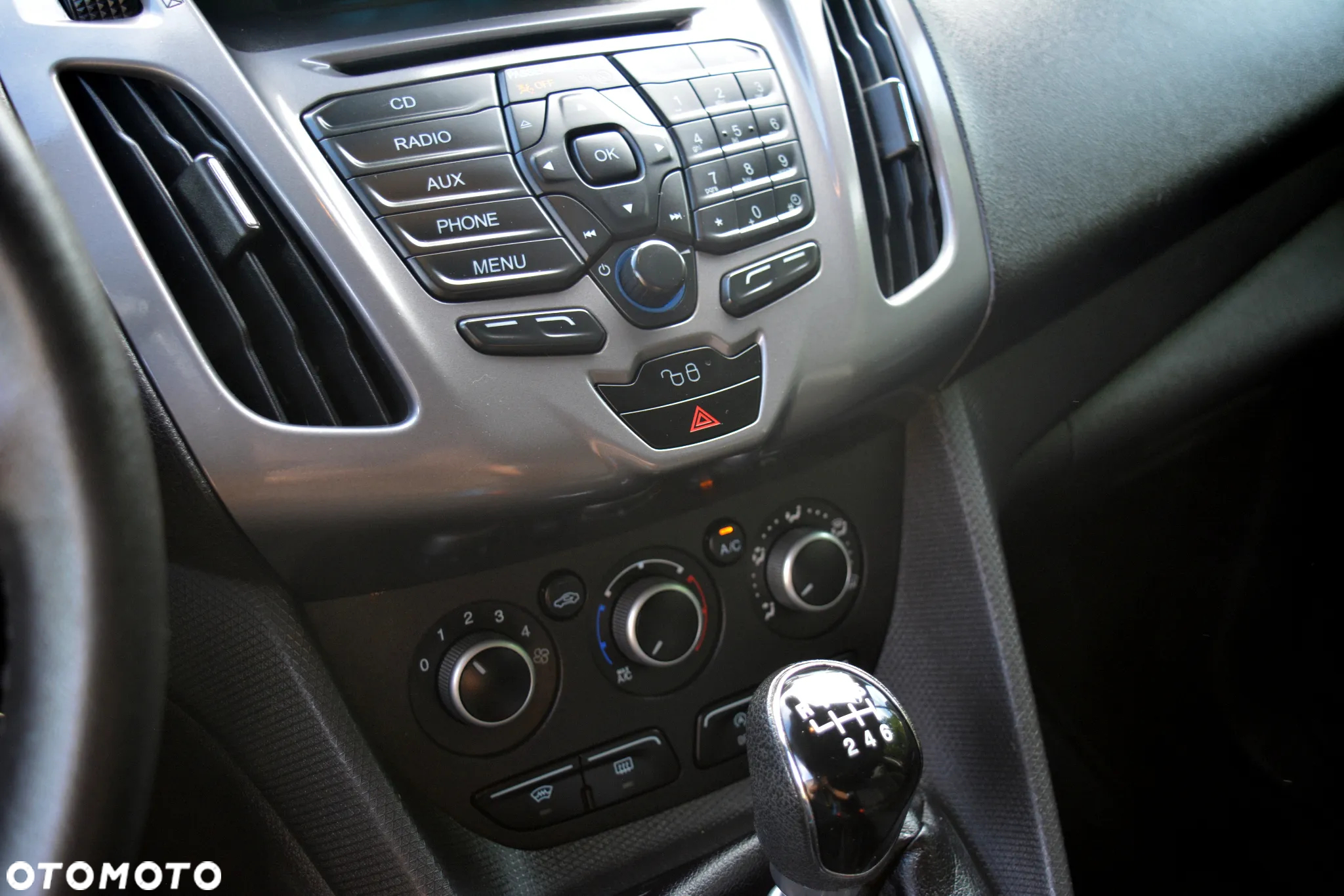 Ford Tourneo Connect 1.0 EcoBoost Start-Stop Titanium - 19