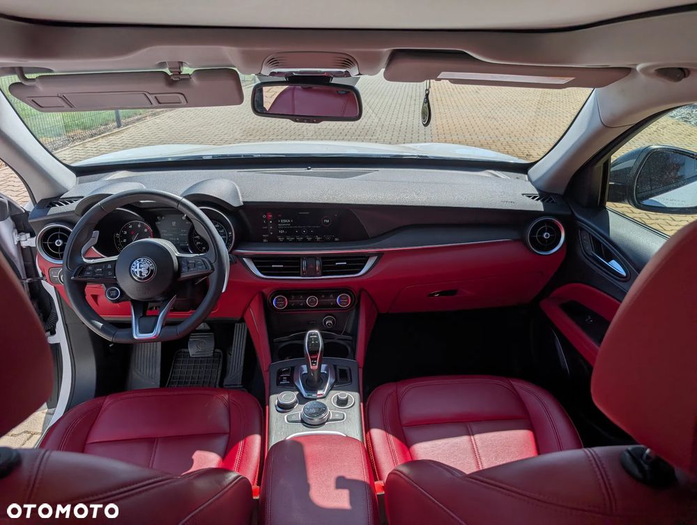 Alfa Romeo Stelvio 2.0 Turbo TI Q4 - 11