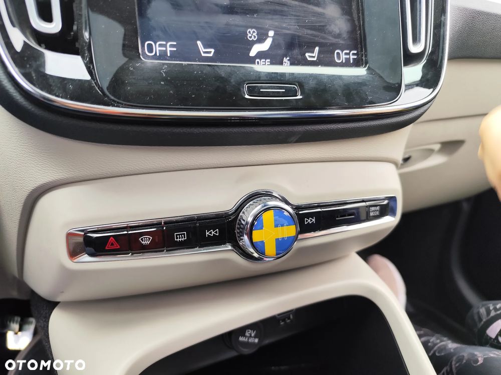 Volvo XC 40 - 6