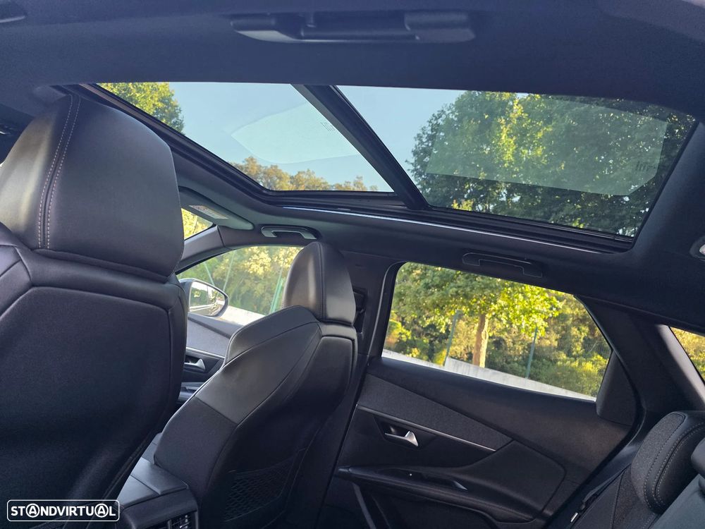 Peugeot 3008 1.6 Hybrid GT Pack e-EAT8 - 19