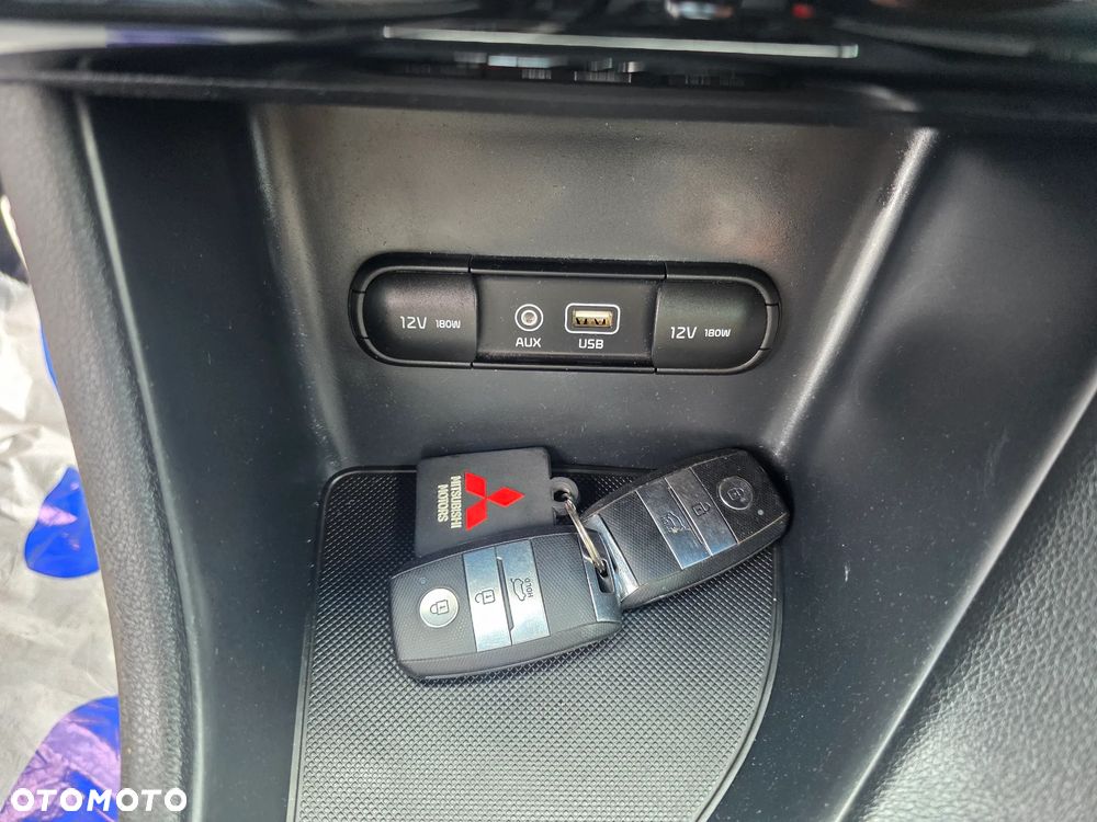Kia Sportage 1.7 CRDI Business Line L 2WD - 31