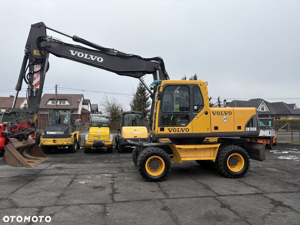 Volvo EW180B - 1