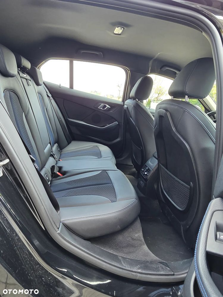 BMW Seria 1 120i M Sport - 17