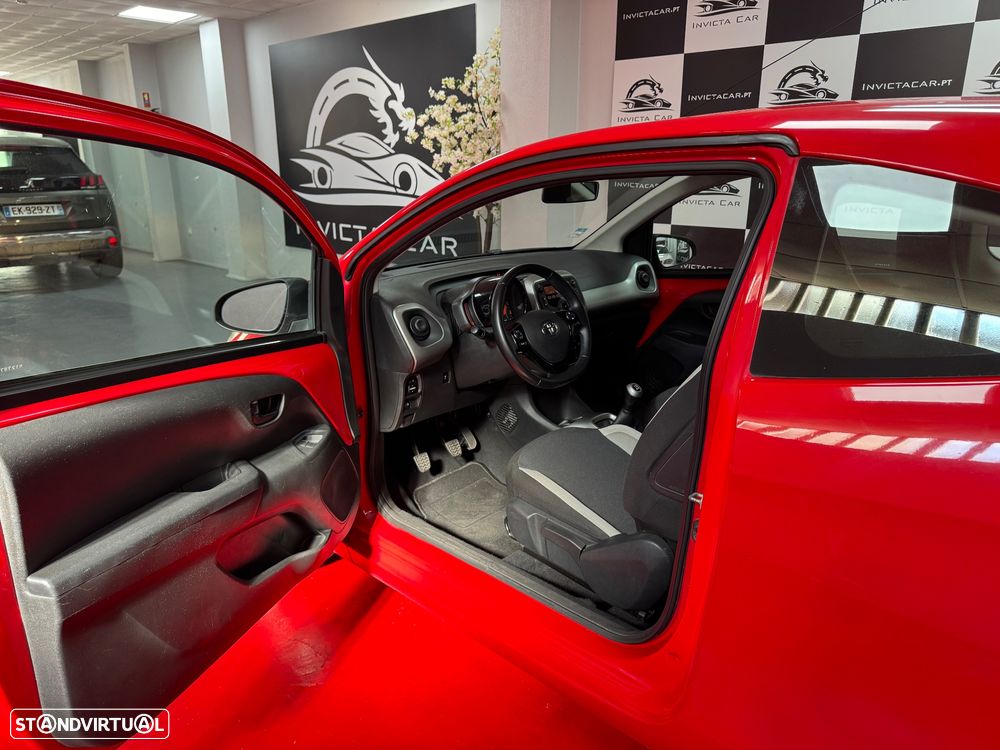 Toyota Aygo 1.0 X-Play+AC - 13