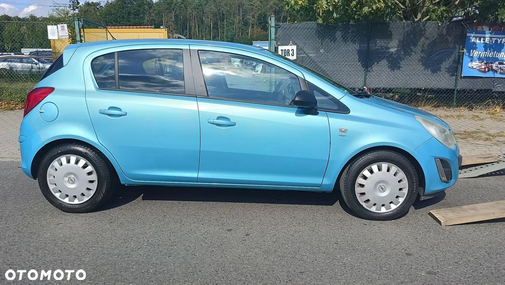 Opel Corsa 1.4 16V Graphite - 11