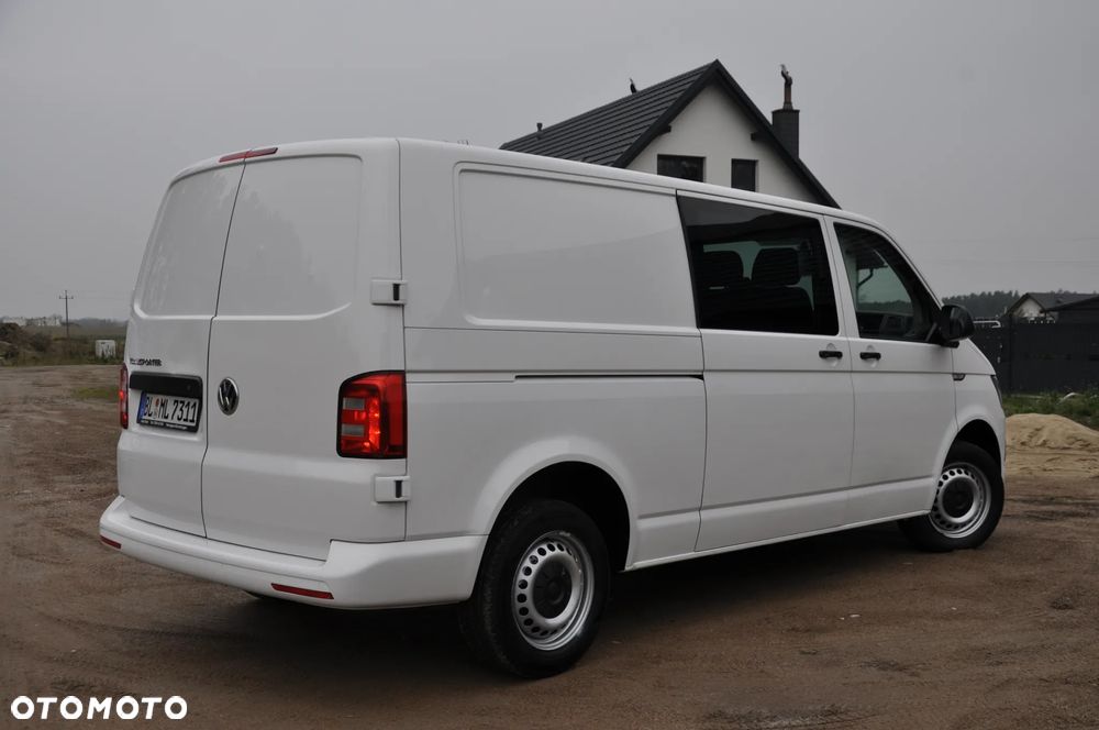 Volkswagen Transporter - 4